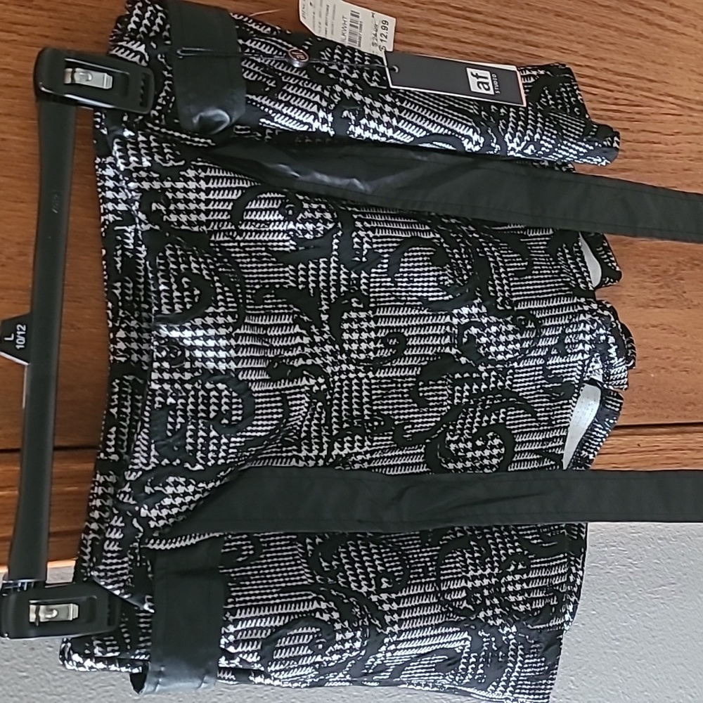 Black and White Shorts/Skirt with Belt